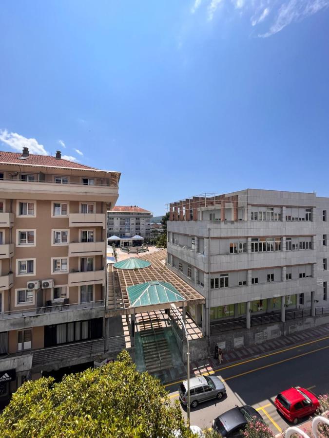 Mint Apartment Tivat Luaran gambar
