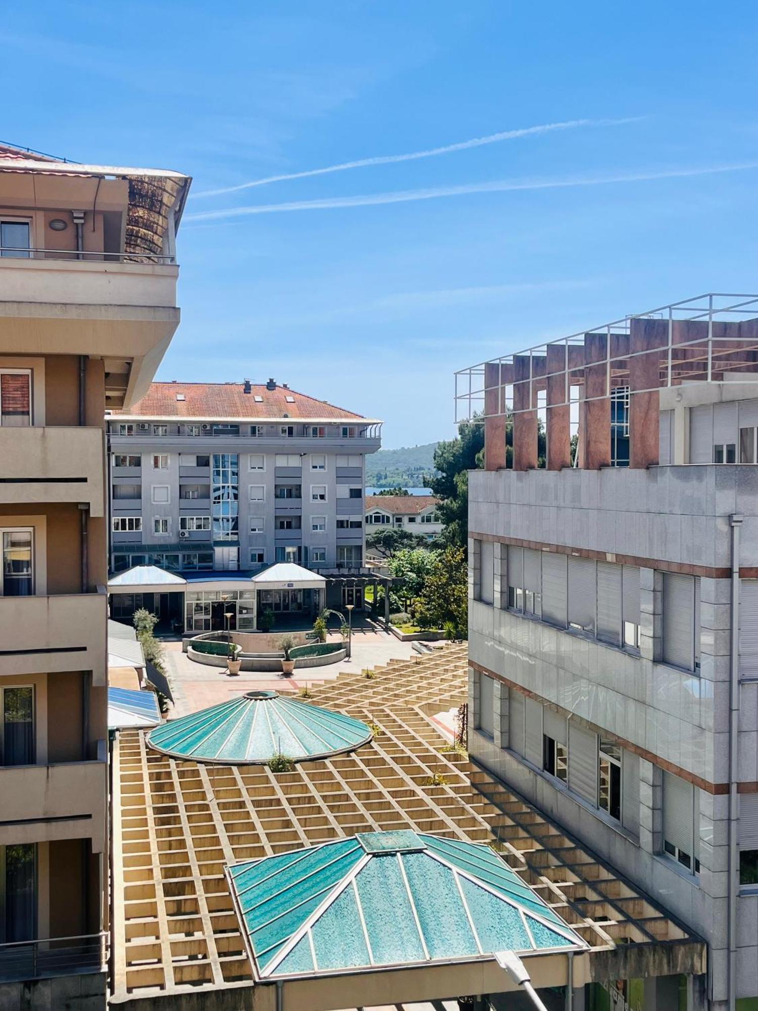Mint Apartment Tivat Luaran gambar